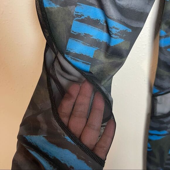 Alala Printed Mesh Leggings Size Small - Picture 5 of 7